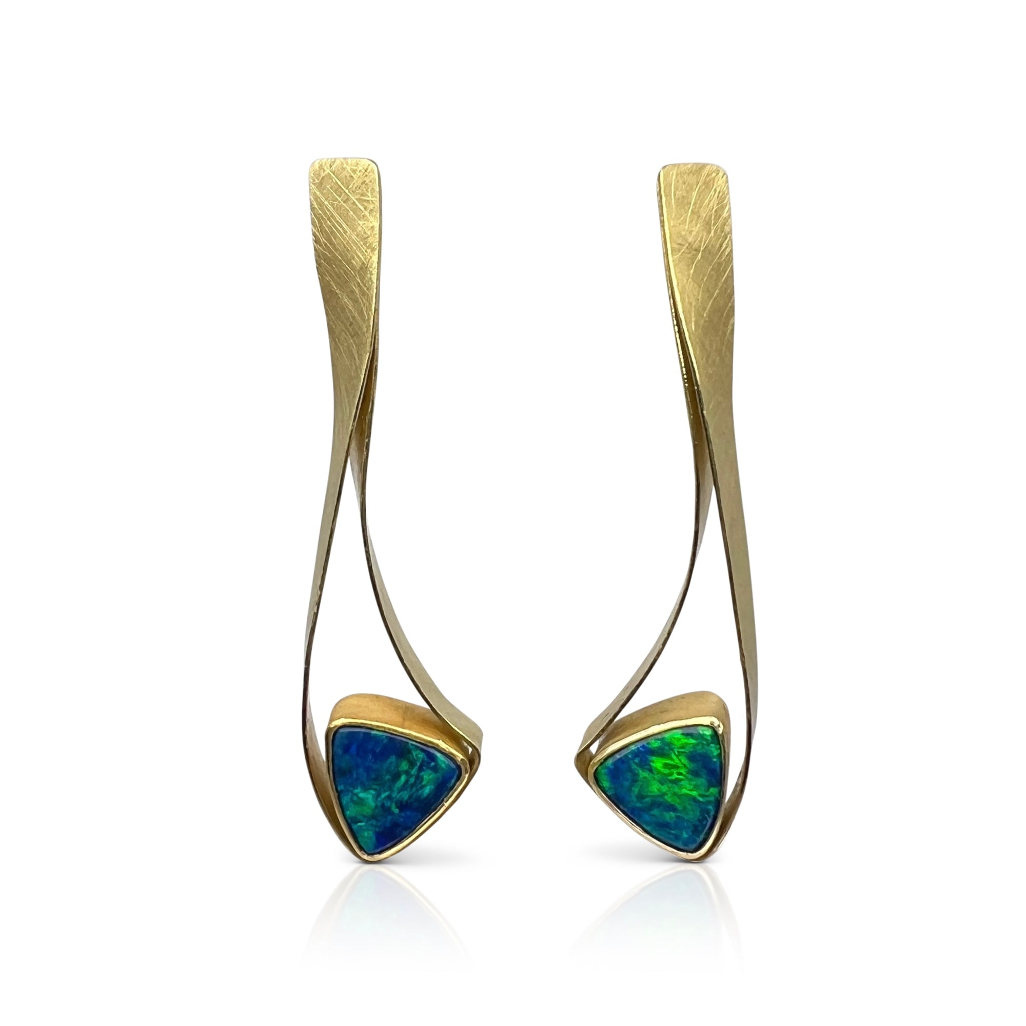 18K yellow gold earrings with blue/green opal doublets 