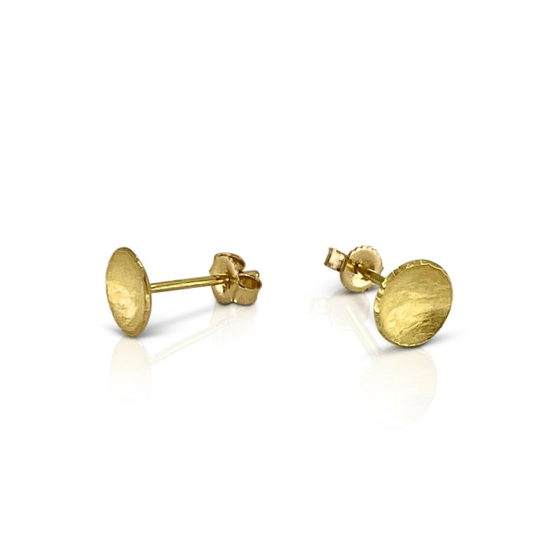 Little round wafer studs in 18K gold