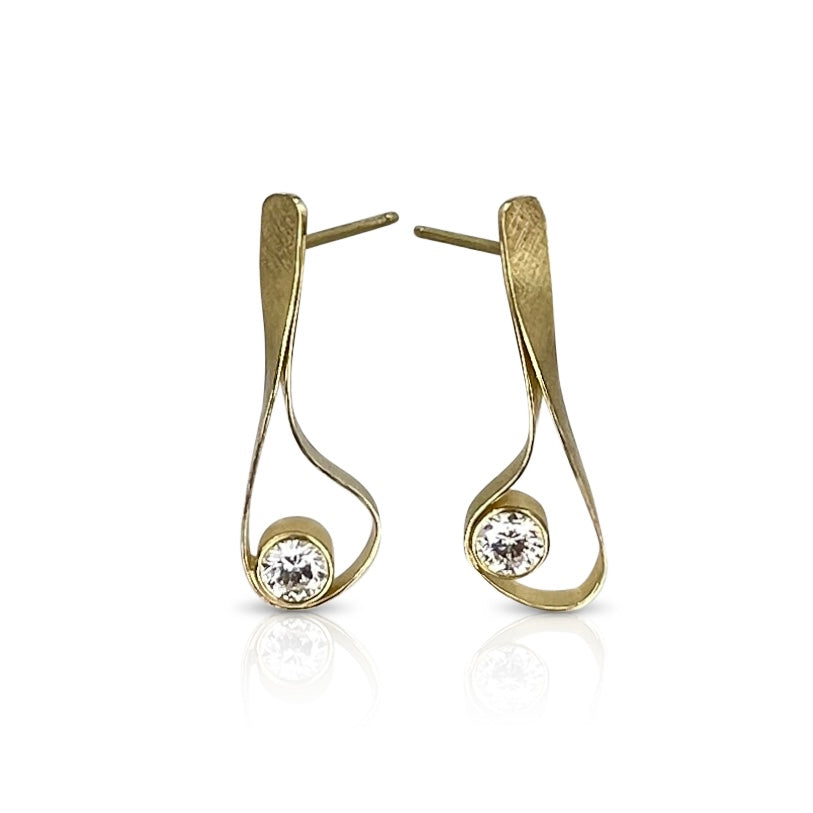 18K yellow gold earrings one (1") inch long with lab-created diamonds. Made by Ayesha Mayadas