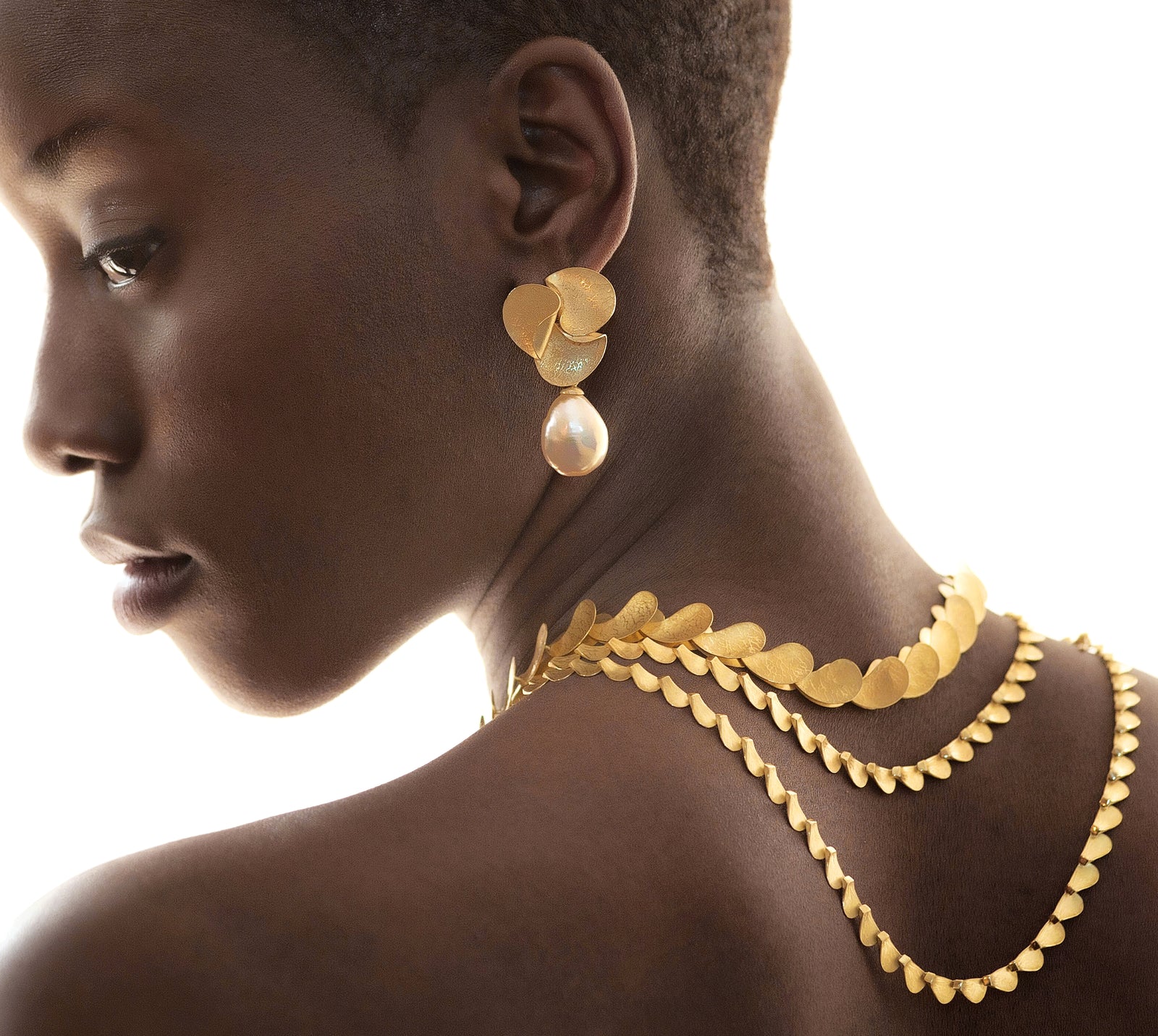Waterfall necklace in 18K yellow gold