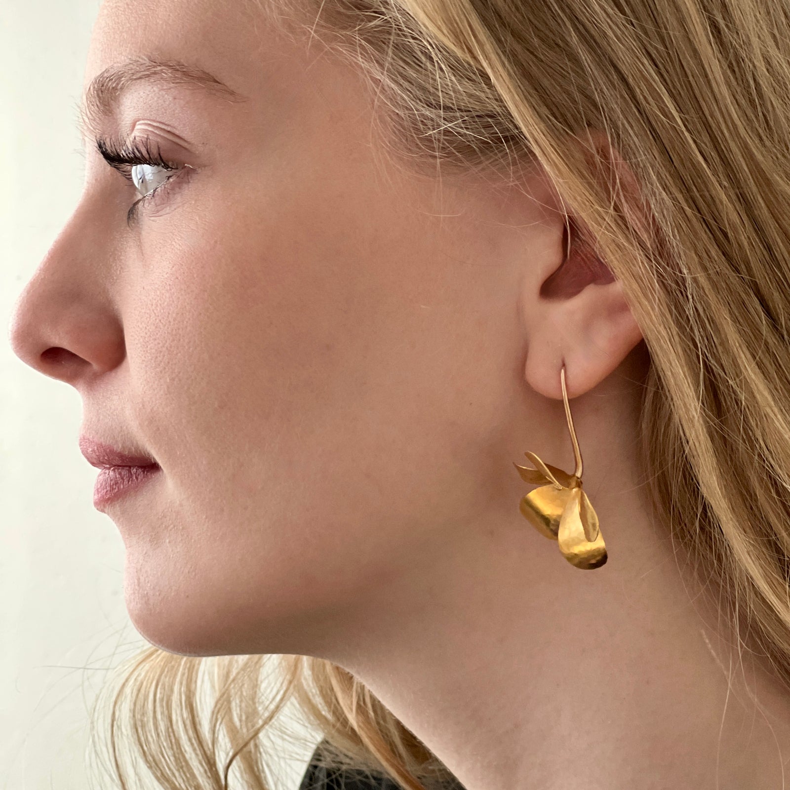 Driftwood Earrings in 18K gold with diamonds and a floral drop