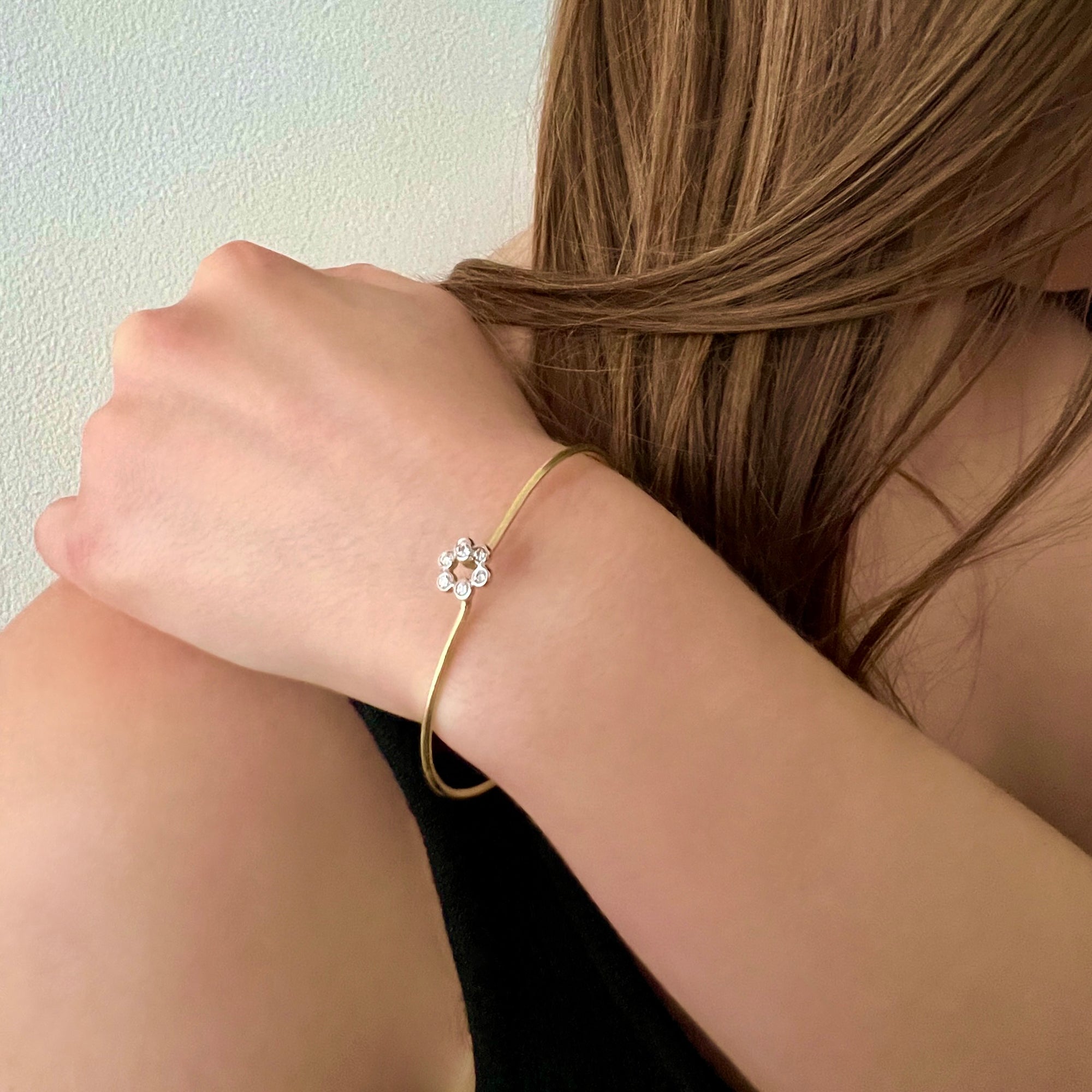 Wreath Bracelet in 18K Gold and platinum with diamonds