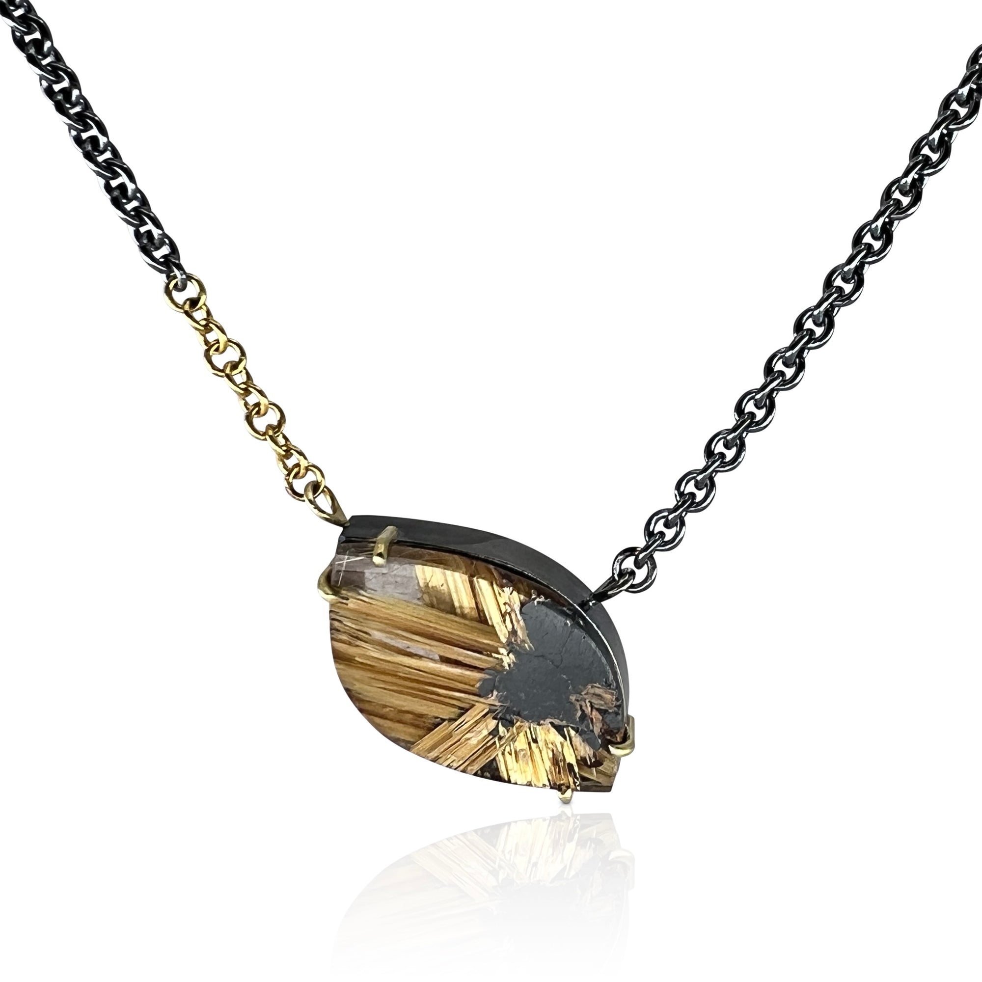 Necklace with navette shaped rutilated quartz in silver and gold