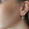 Ribbon earrings in 18K yellow gold with lab diamonds