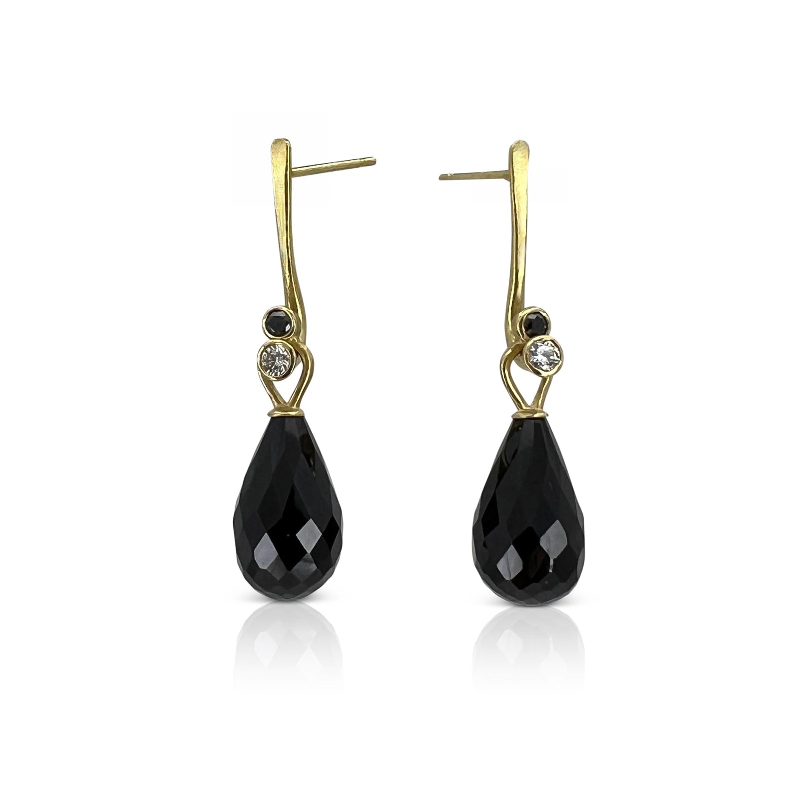 Driftwood Earrings in 18K yellow gold with black spinel drops