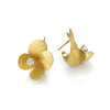 Freesia earrings in 18K gold with diamonds