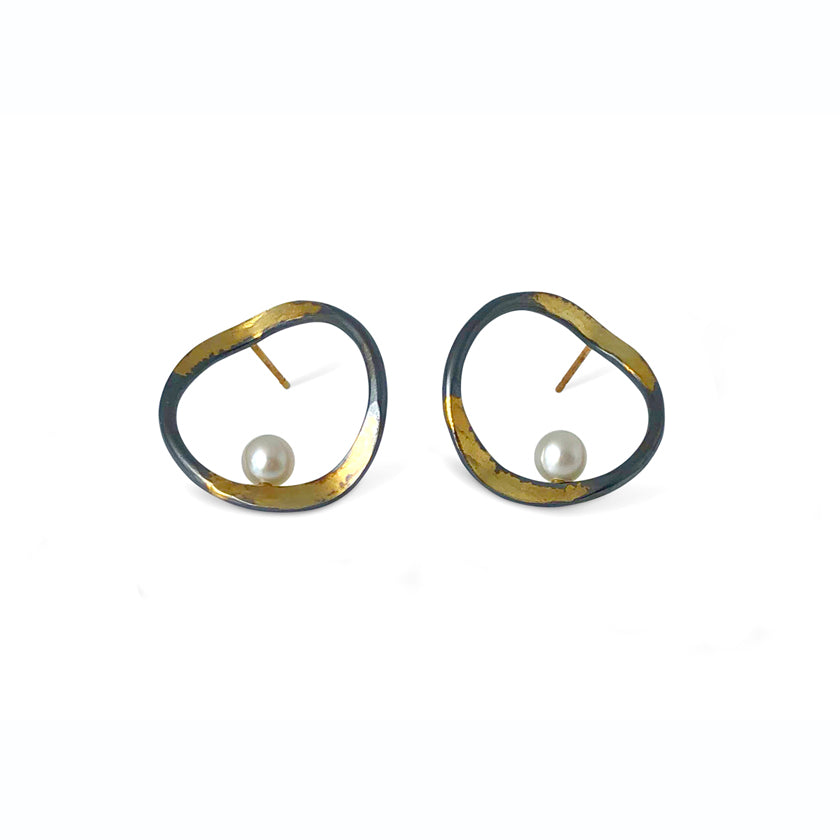 V forged hoops with a splash of gold on sterling silver, fresh water pearl