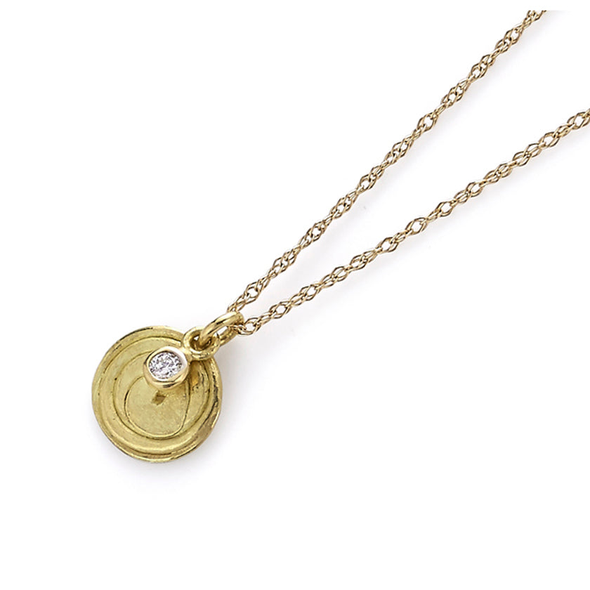 Spiral Pendant in Gold with Diamond