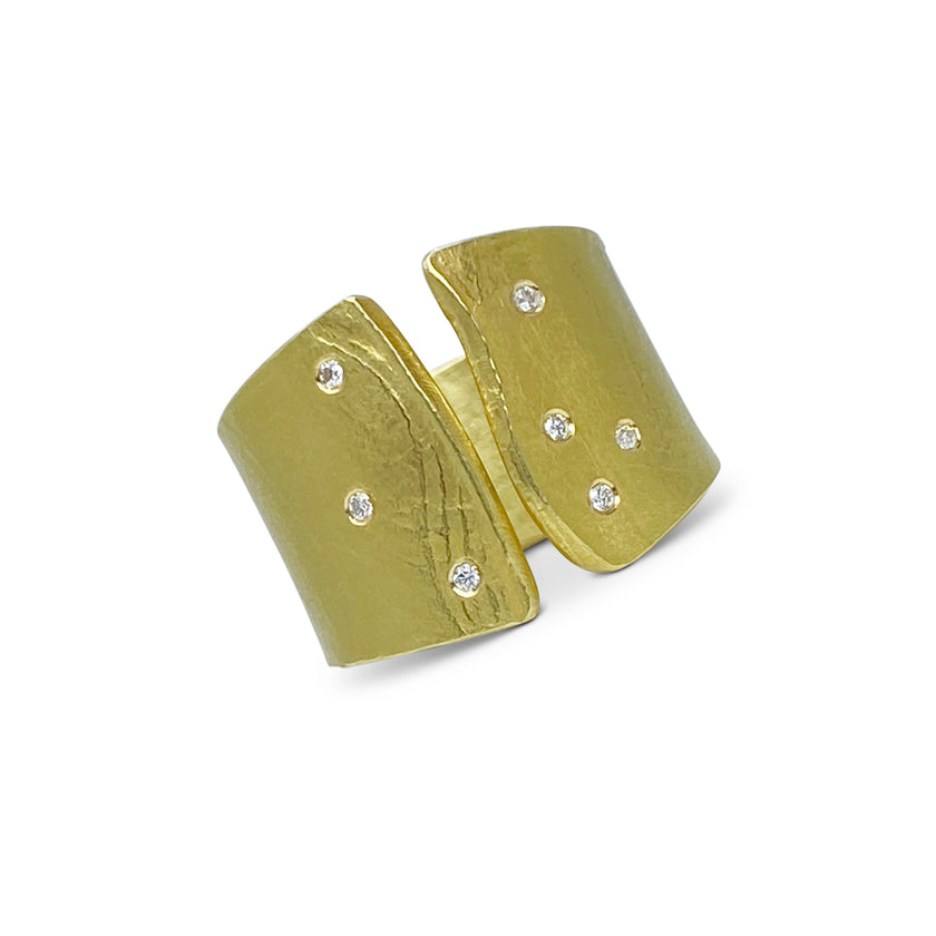 Wide Wafer texture ring in 18K yellow gold with 7 small diamonds by Ayesha Mayadas
