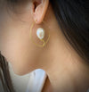 Inverted Drop Earrings in 18K Gold with Fresh Water Pearls (2)