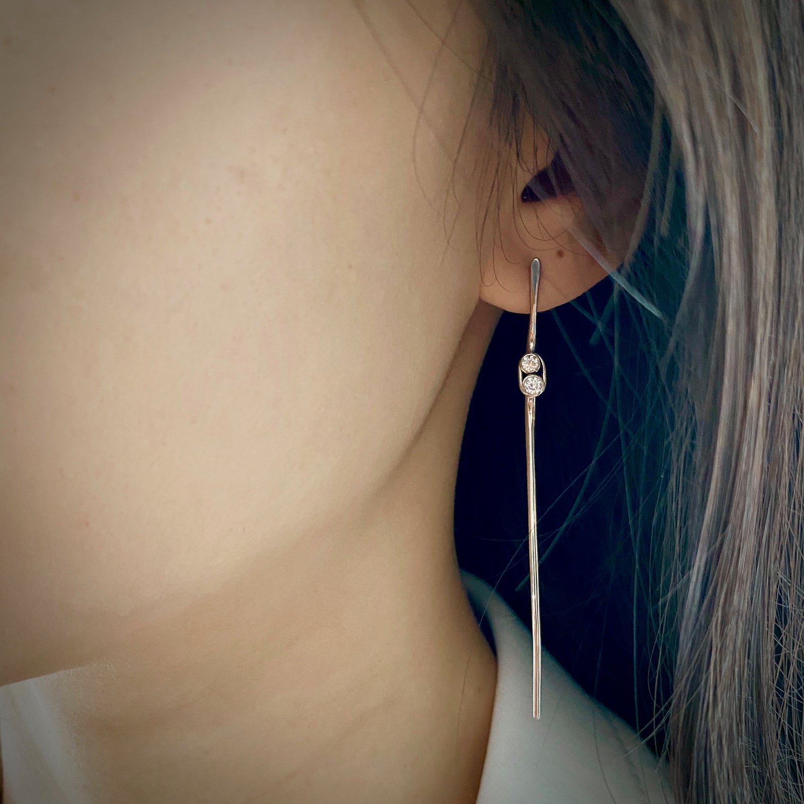 Driftwood Earrings in 18K gold with diamonds and "Original" attachment