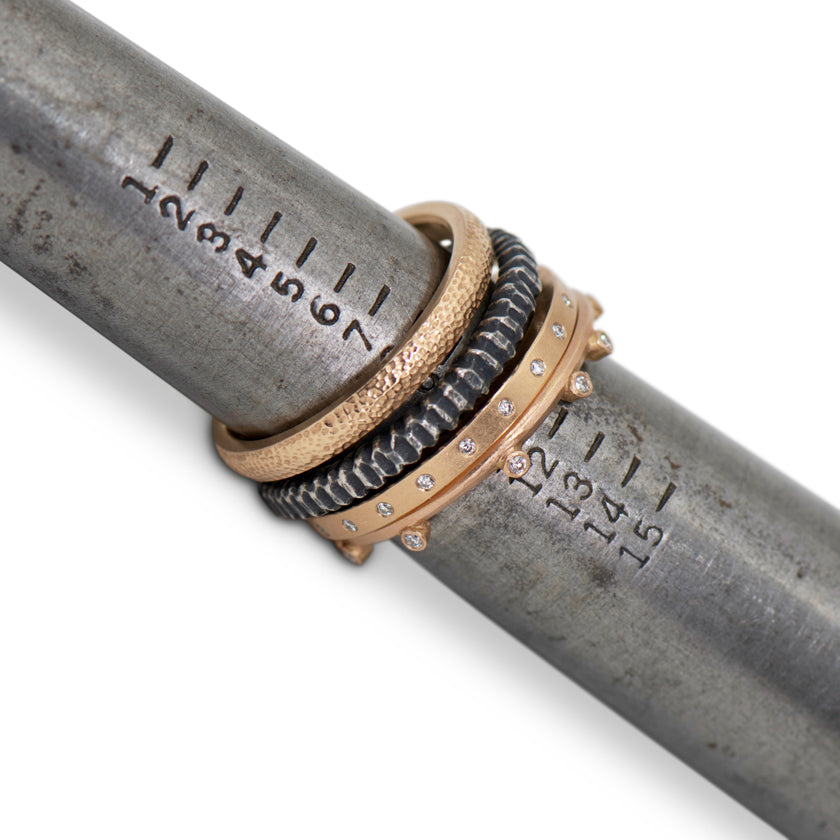 Twinkle Band with diamonds in 18K Gold