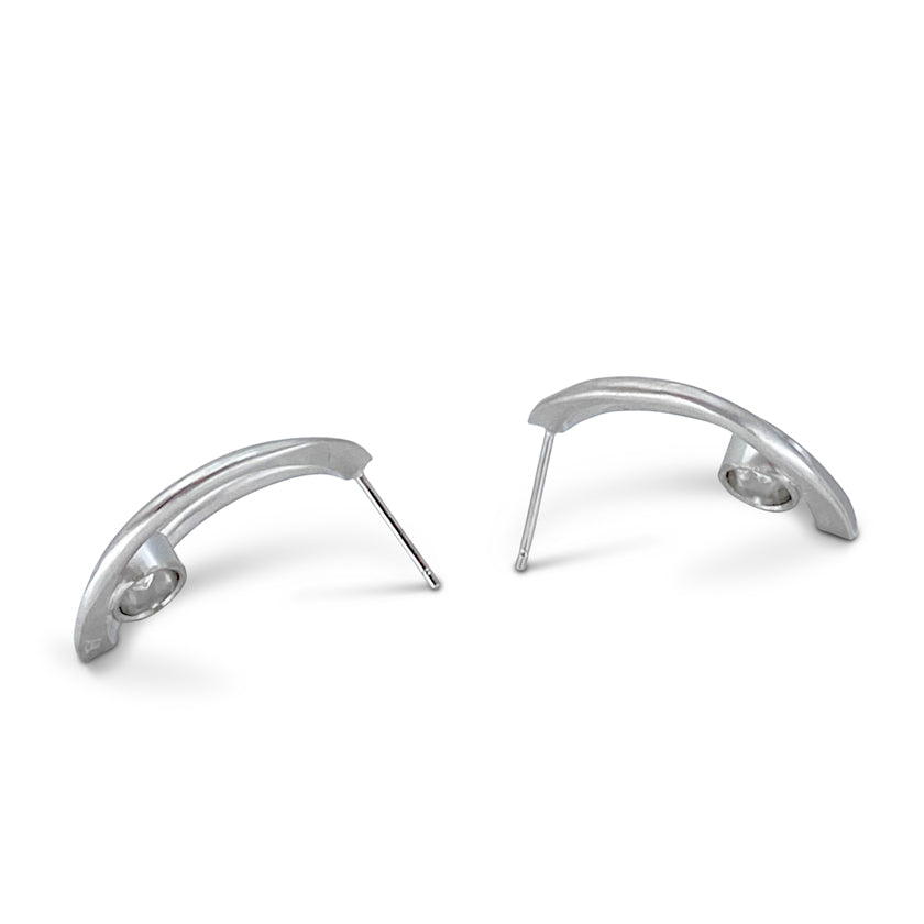 V hoop setting in silver, platinum, rhodium