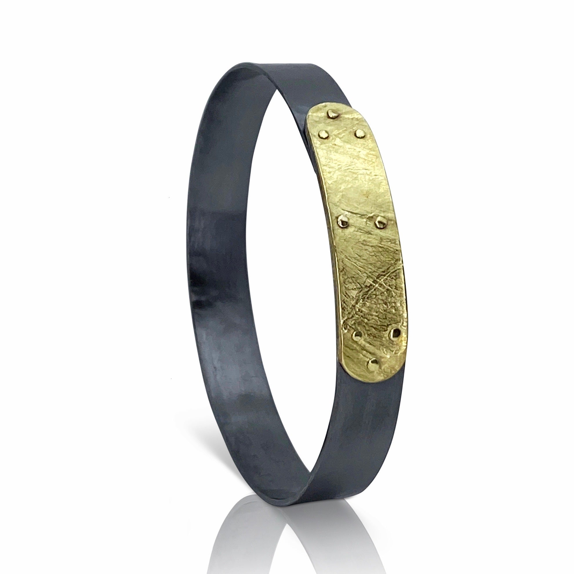 Bracelets | Tiffany & Co. Tiffany 1837® Makers Narrow Cuff In 18K Gold,  Medium. * Stian Fjelldal
